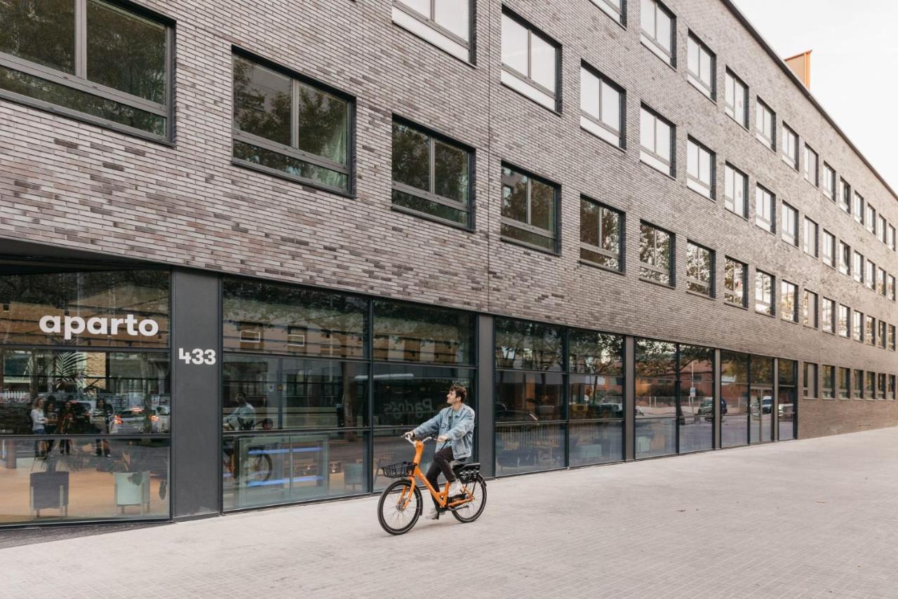 For Students Studying In Barcelona Only - Stunning Spacious Studios And Private Rooms At Pallars Student Accommodation Eksteriør bilde
