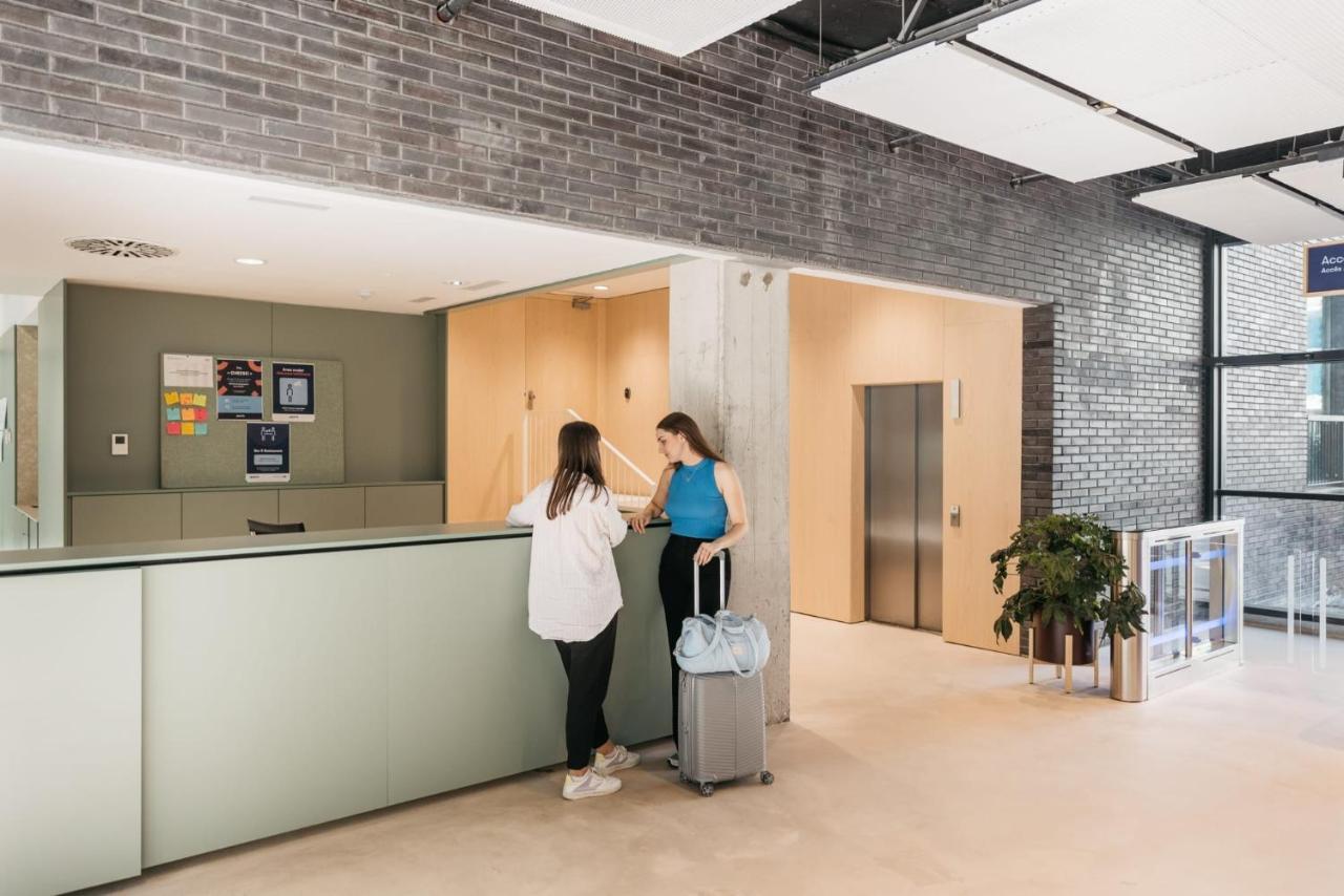 For Students Studying In Barcelona Only - Stunning Spacious Studios And Private Rooms At Pallars Student Accommodation Eksteriør bilde