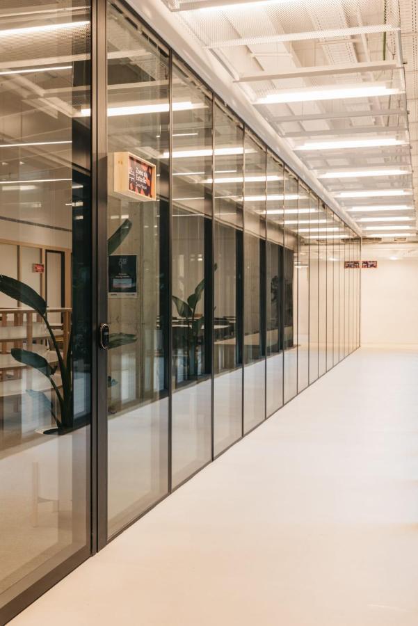 For Students Studying In Barcelona Only - Stunning Spacious Studios And Private Rooms At Pallars Student Accommodation Eksteriør bilde