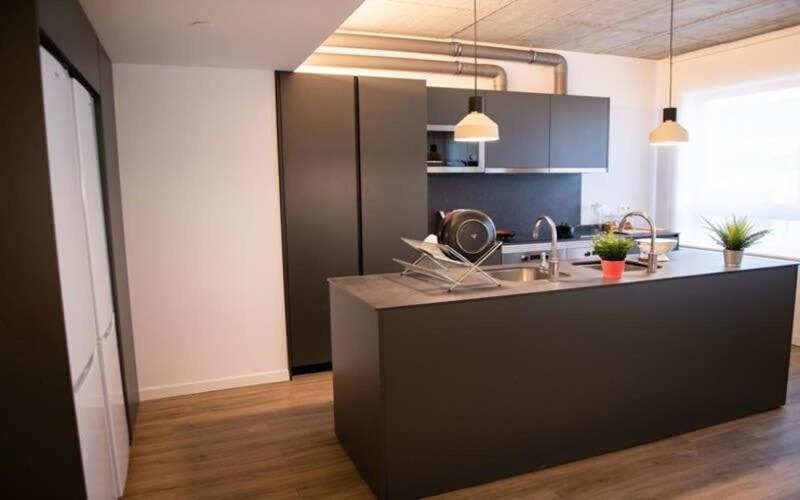 For Students Studying In Barcelona Only - Stunning Spacious Studios And Private Rooms At Pallars Student Accommodation Eksteriør bilde